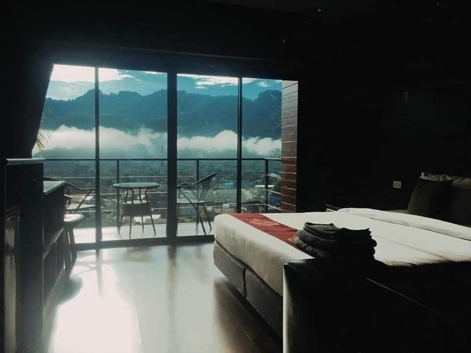 Blue Mountain Phangnga Resort Phang Nga Exterior foto