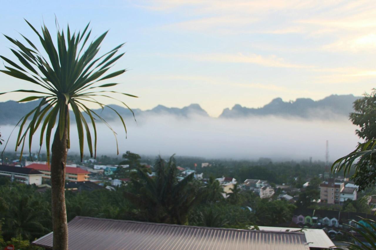 Blue Mountain Phangnga Resort Phang Nga Exterior foto
